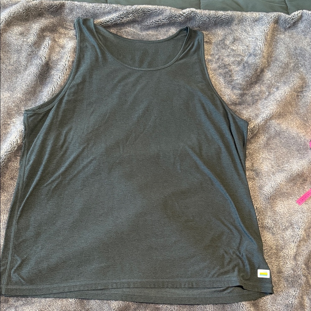 Men’s Vuori XL Dark Gray Tank Top